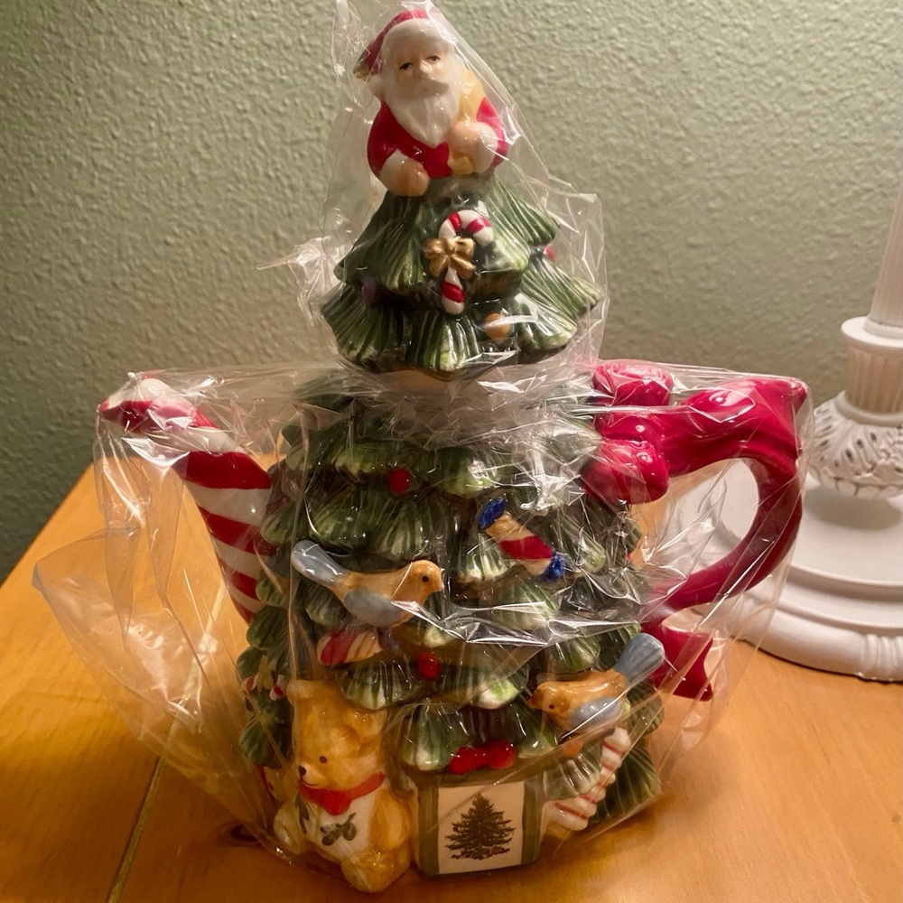 NEW Spode Christmas Tree Teapot
